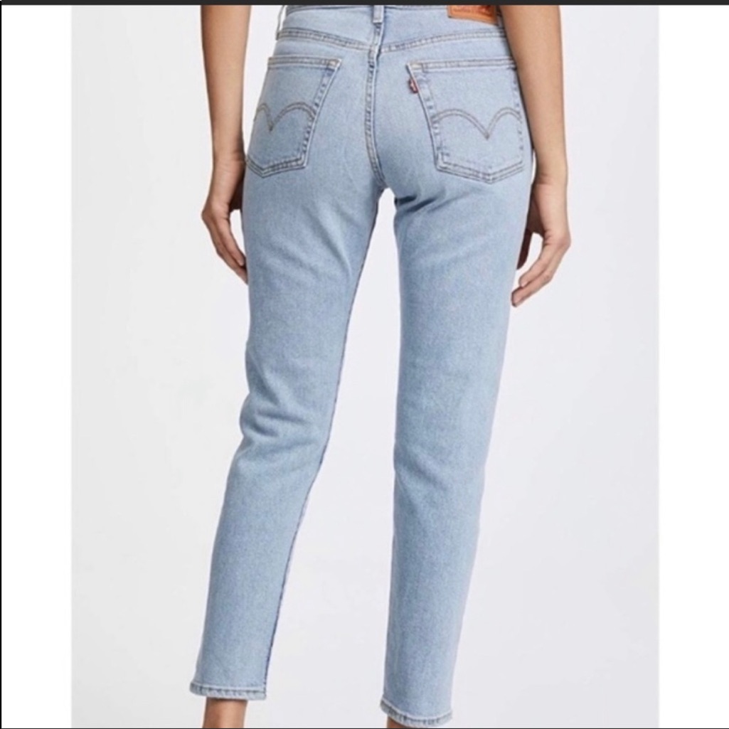 Levi’s Wedgie Icon Jeanne - Euc